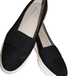Naturalizer Women's Black Yuri Closed Toe Loafer size 9M New